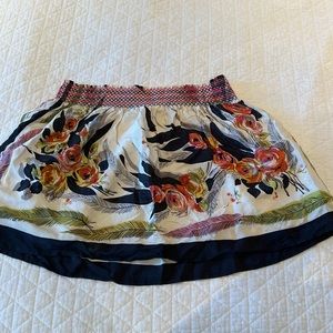 Flirty Kimchi & Blue floral skirt- size small- excellent used condition!